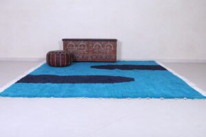 Contemporary blue rug