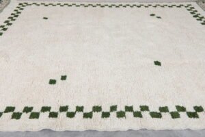 Green Checkerboard in border
