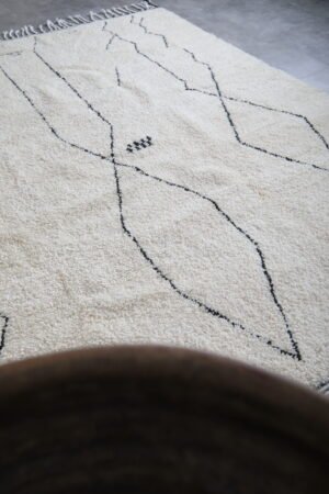 Moroccan rug Hand knotted