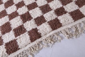 Checkered moroccan rug brown