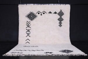 Handmade Beni ourain rug